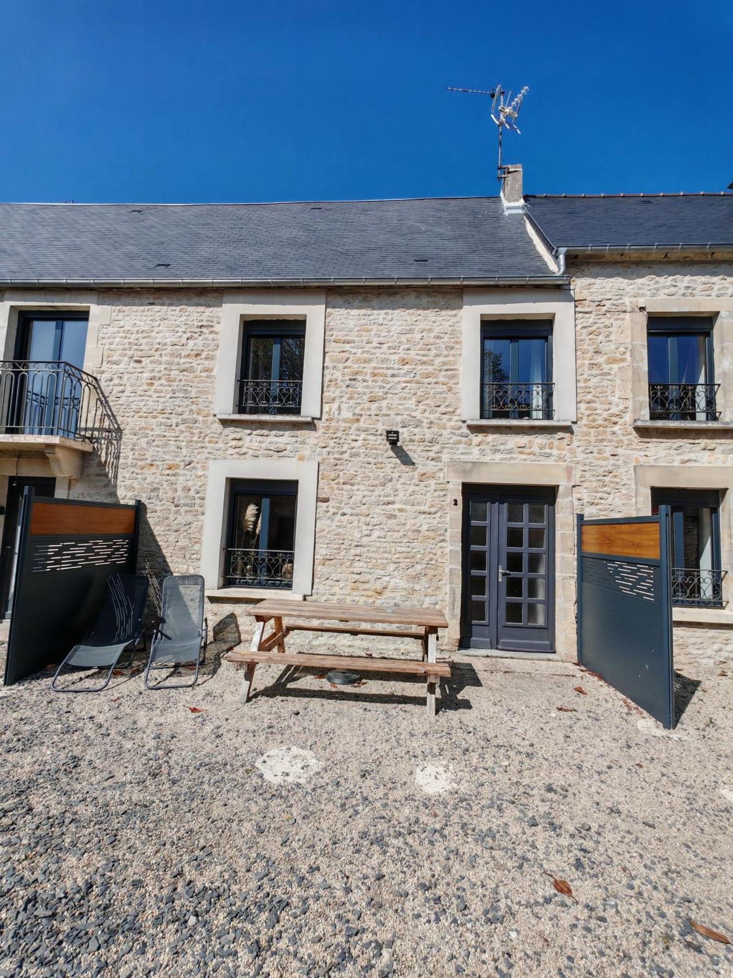 Le Domaine De La Gentilhommiere Situee Entre Bayeux Et Arromanches Les Bains Manvieux Екстер'єр фото